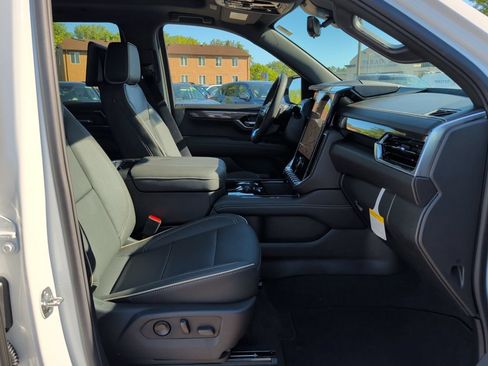 New 2026 GMC Yukon Elevation w/ Elevation Premium Package AWD/4WD image 42