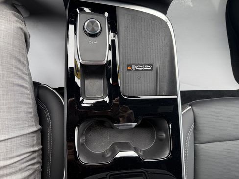 Used 2025 Buick Enclave Sport Touring w/ LPO, All-Weather Package image 29