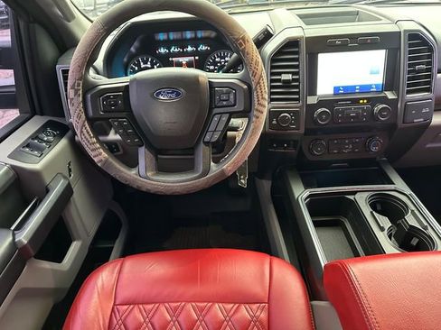 Used 2022 Ford F250 XLT w/ Black Appearance Package image 11