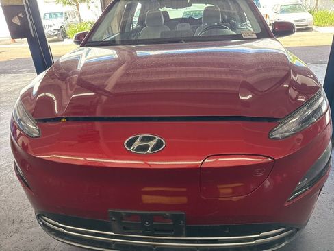 Used 2023 Hyundai Kona SEL image 2