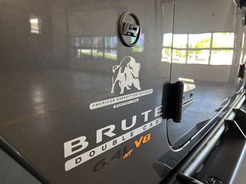 Used 2016 Jeep Wrangler Unlimited Rubicon w/ Connectivity Group AWD/4WD image 5
