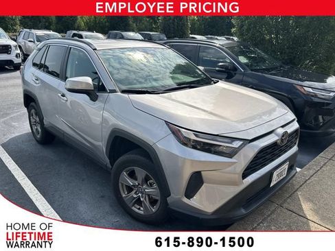 Used 2025 Toyota RAV4 XLE AWD/4WD image 1