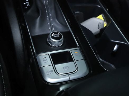 Used 2024 Kia Telluride S w/ S Sunroof Package FWD image 30