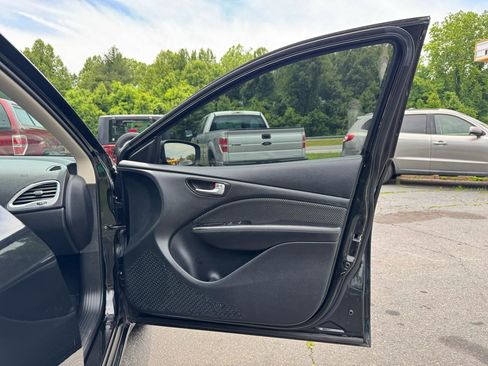 Used 2015 Dodge Dart SE w/ Convenience Group FWD image 13