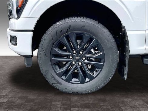 Used 2025 Ford F150 Lariat AWD/4WD image 35