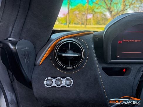 Used 2022 McLaren 720S Spider image 24