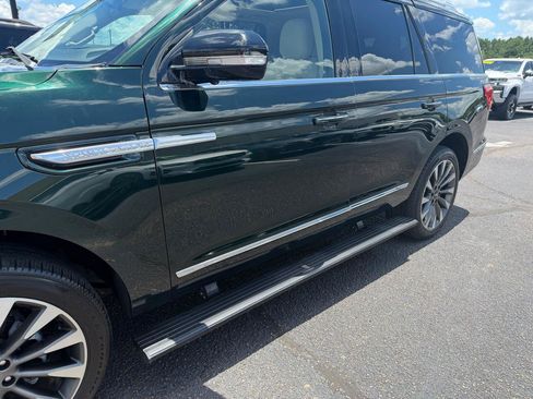 Used 2021 Lincoln Navigator Reserve w/ Luxury Package AWD/4WD image 8