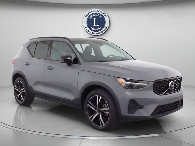 New 2026 Volvo XC40 B5 Core w/ Climate Package AWD/4WD image 7