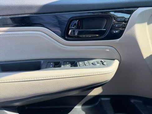 Used 2018 Honda Odyssey Elite image 18