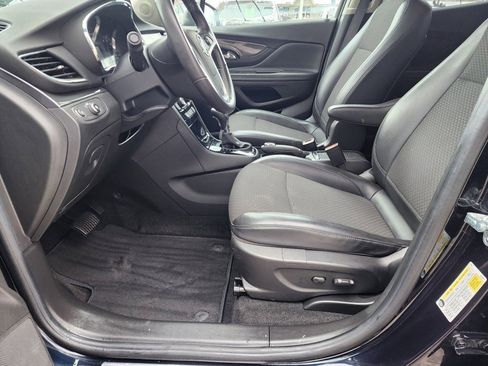 Used 2021 Buick Encore Preferred image 20