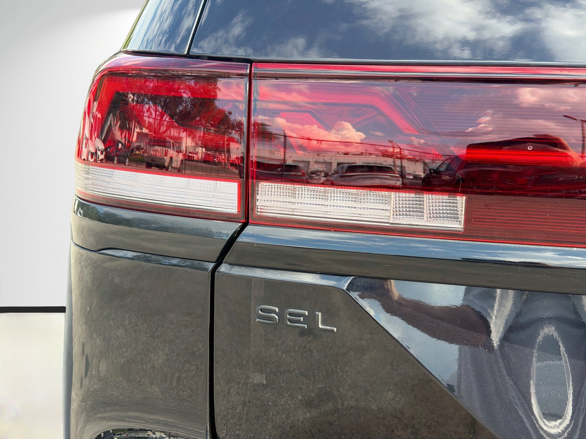 Used 2024 Volkswagen Atlas SEL Premium R-Line AWD/4WD image 10