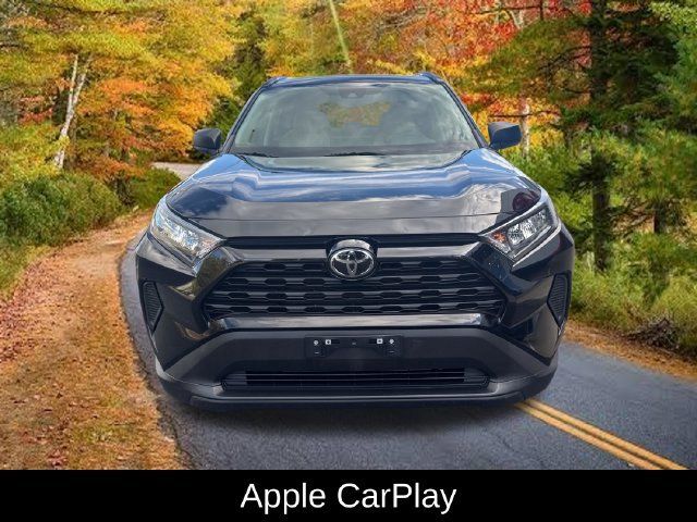 Used 2021 Toyota RAV4 LE AWD/4WD image 9