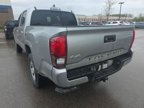 Used 2023 Toyota Tacoma SR AWD/4WD image 6
