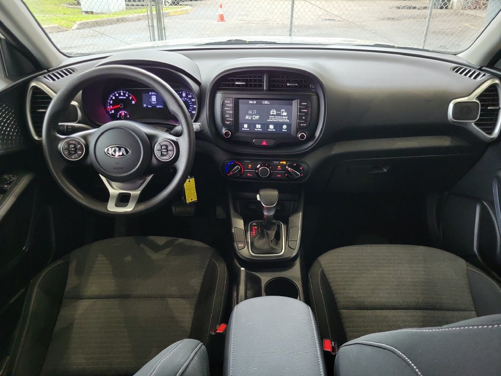 Used 2020 Kia Soul S FWD image 3