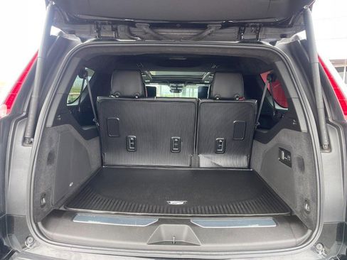 Used 2022 Cadillac Escalade ESV Sport Platinum image 19