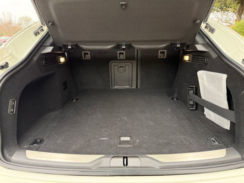 Certified 2024 Maserati Levante Modena Ultima image 32