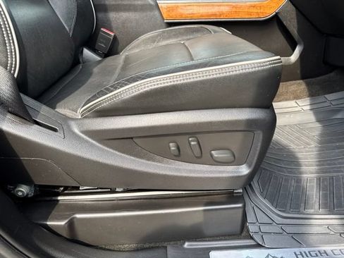 Used 2018 Chevrolet Silverado 3500 High Country AWD/4WD image 31
