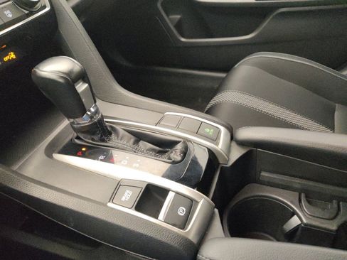 Used 2021 Honda Civic Sport image 26