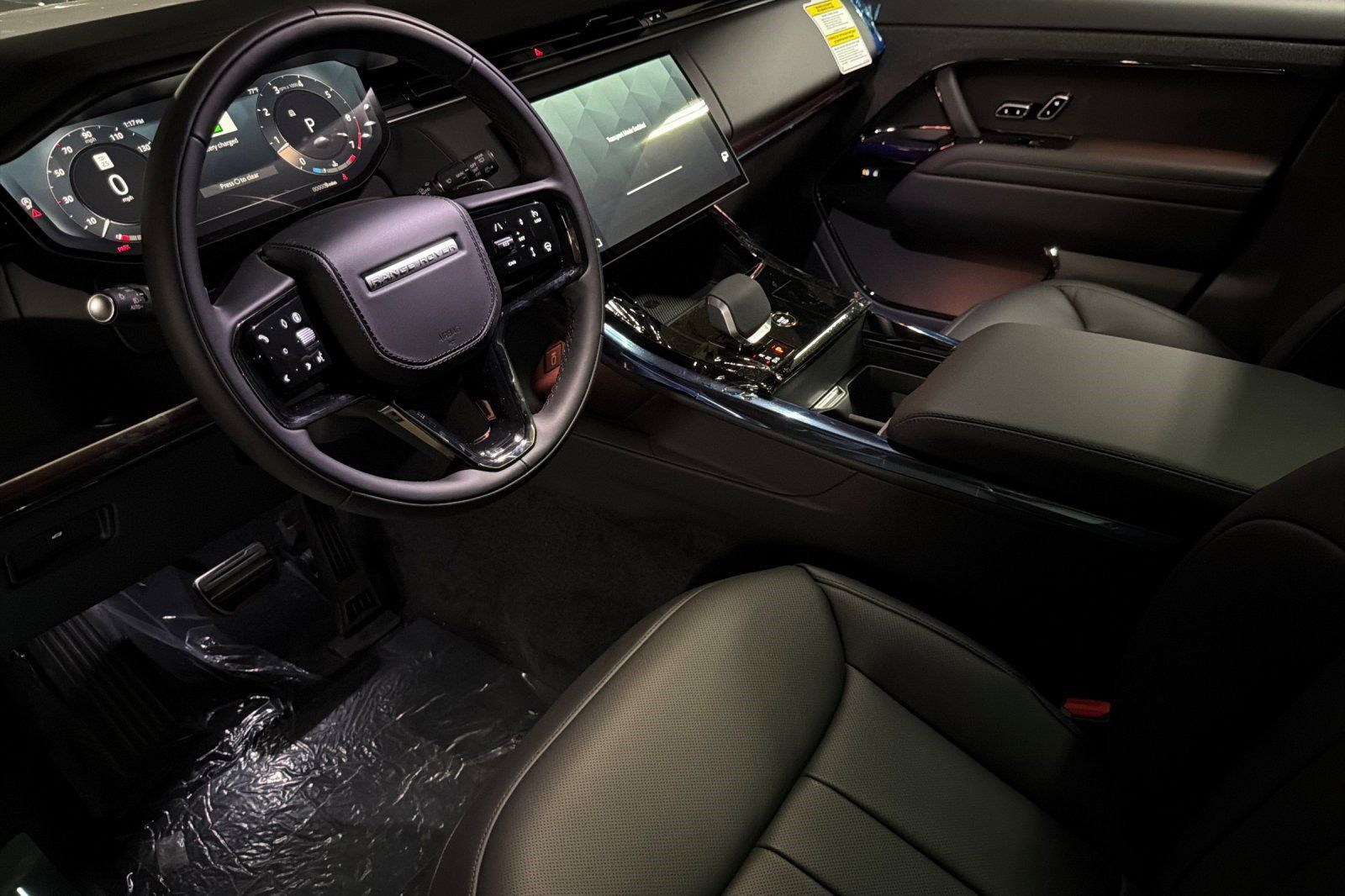 New 2026 Land Rover Range Rover Sport Dynamic SE AWD/4WD image 4