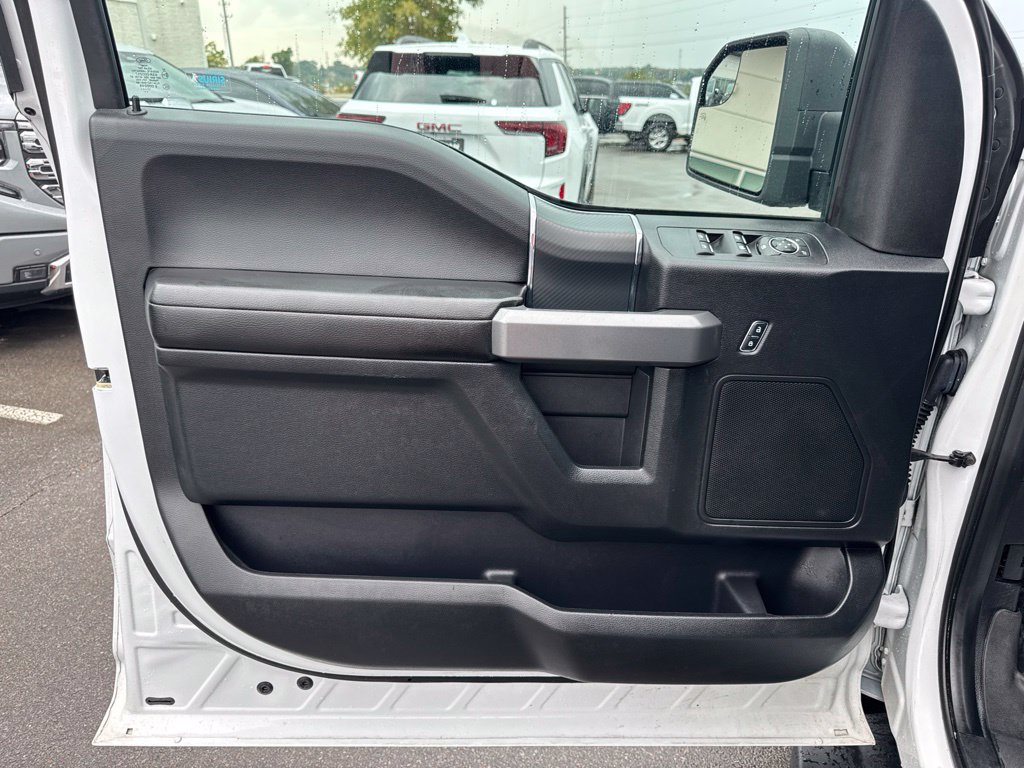 Used 2018 Ford F150 XLT w/ Equipment Group 302A Luxury AWD/4WD image 13
