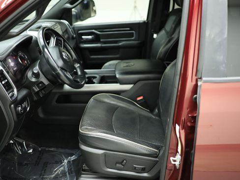 Used 2022 RAM 3500 Laramie w/ Night Edition image 27