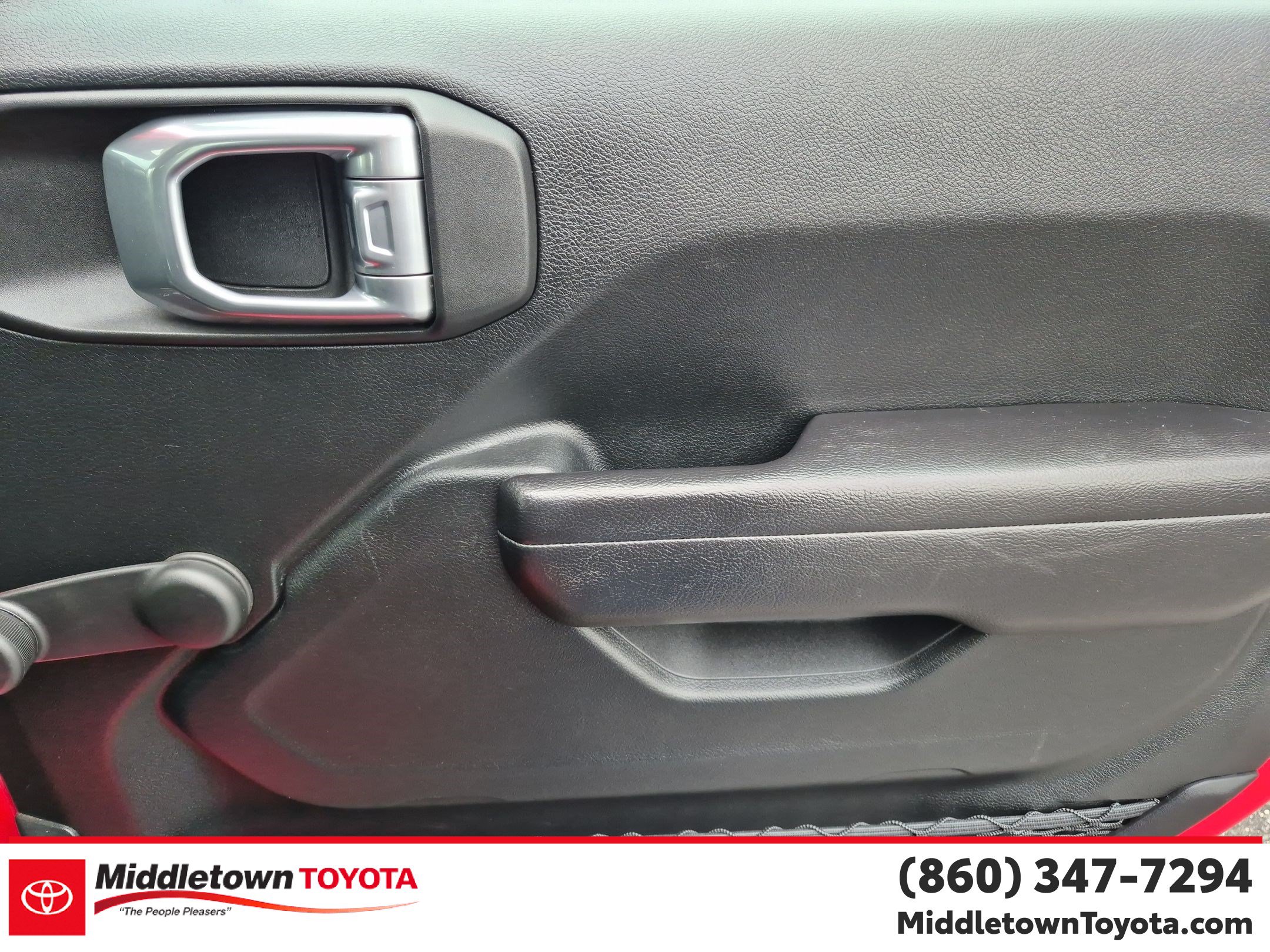 Used 2021 Jeep Wrangler Sport AWD/4WD image 34
