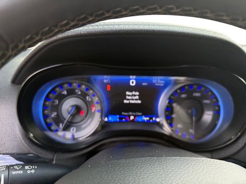 Used 2022 Chrysler 300 S RWD image 14