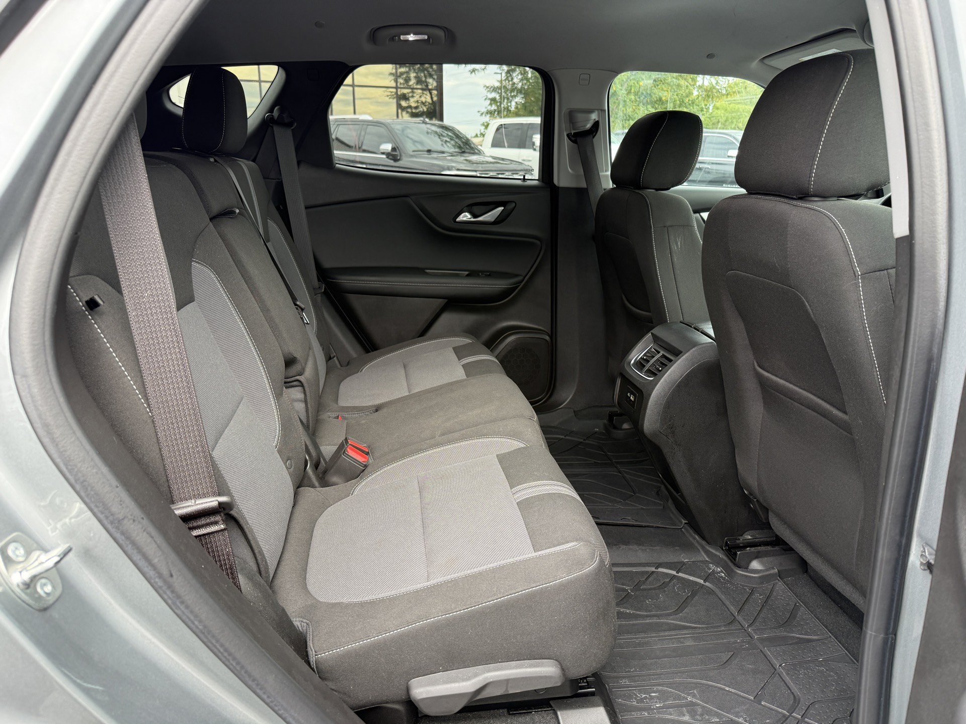 Used 2024 Chevrolet Blazer LT w/ Convenience Package FWD image 25