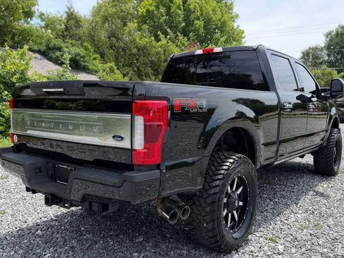 Used 2018 Ford F250 Platinum w/ Platinum Ultimate Package AWD/4WD image 8