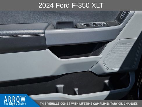 Used 2024 Ford F350 XLT AWD/4WD image 21