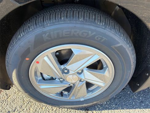 New 2026 Hyundai Elantra SE image 11