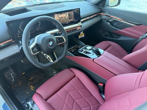 New 2027 BMW 540i xDrive w/ M Sport Package AWD/4WD image 9