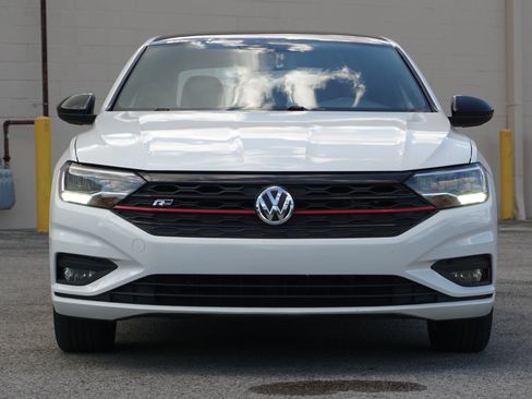 Used 2019 Volkswagen Jetta R-Line FWD image 2