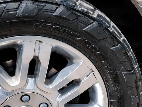 Used 2014 Ford Expedition EL Limited w/ Equipment Group 301A AWD/4WD image 63