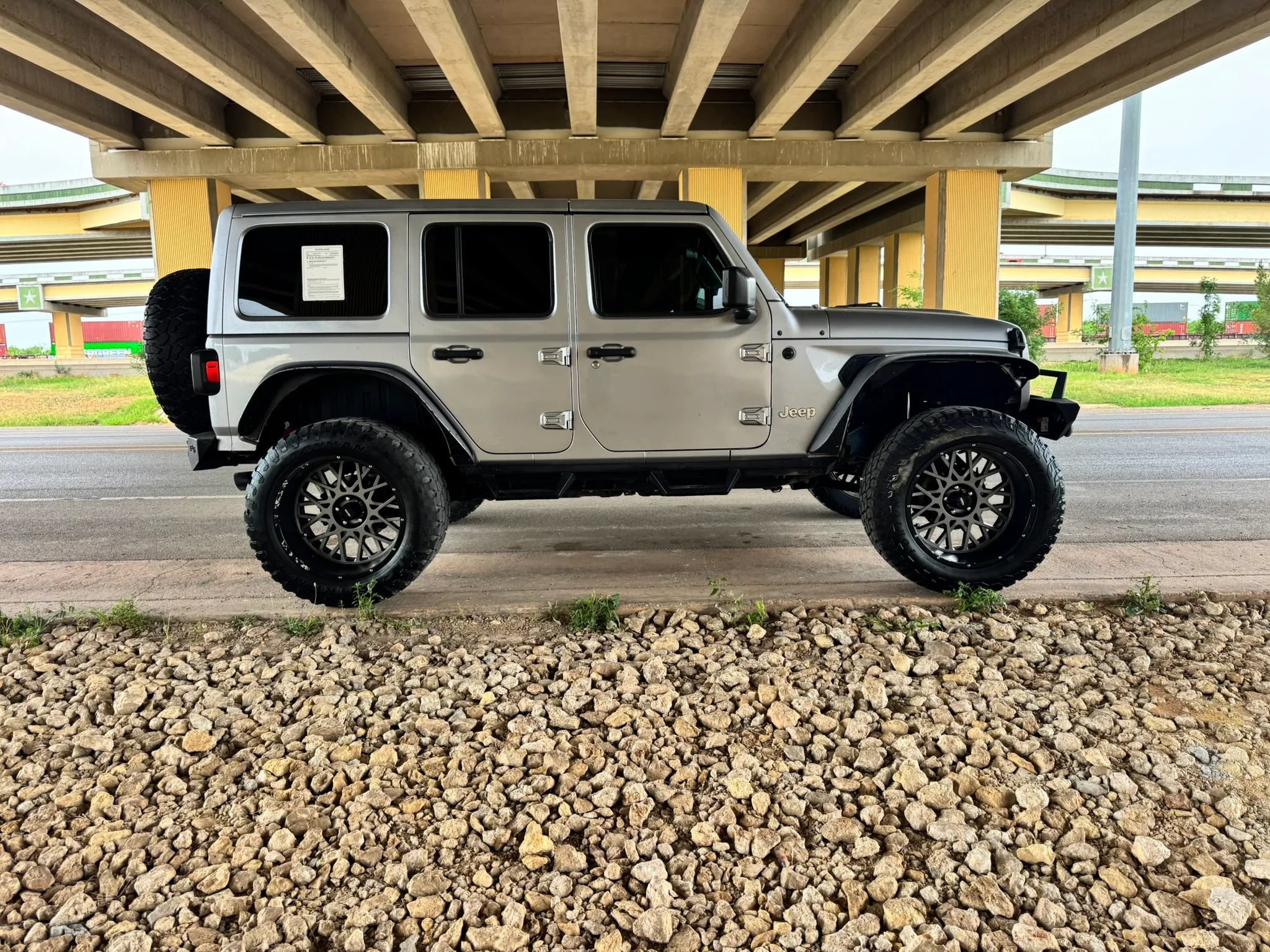 Used 2018 Jeep Wrangler Unlimited Sport S AWD/4WD image 2
