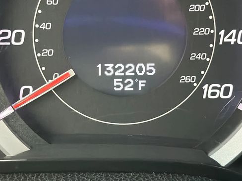 Used 2011 Acura TSX Sedan image 26