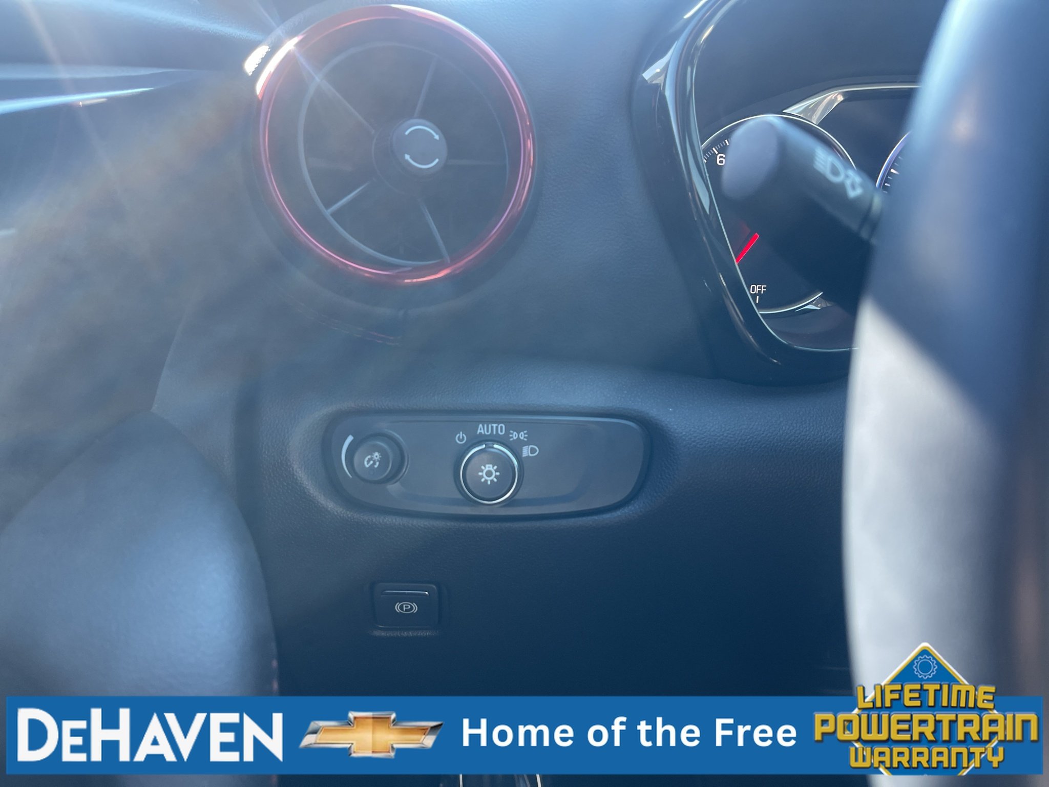 Used 2022 Chevrolet Blazer RS w/ Enhanced Convenience Package FWD image 19