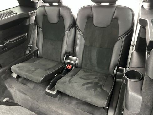 Used 2016 Volvo XC90 T6 R-Design image 24