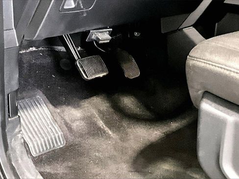 Used 2018 Ford F150 XLT w/ Equipment Group 301A Mid image 22