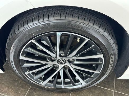 Used 2024 Lexus ES 350 w/ Premium Package FWD image 20