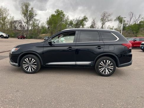 Used 2019 Mitsubishi Outlander SEL image 2
