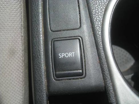 Used 2014 Nissan Rogue S AWD/4WD image 25