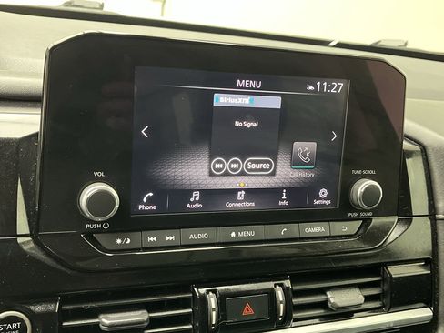 Used 2023 Nissan Pathfinder SV image 19