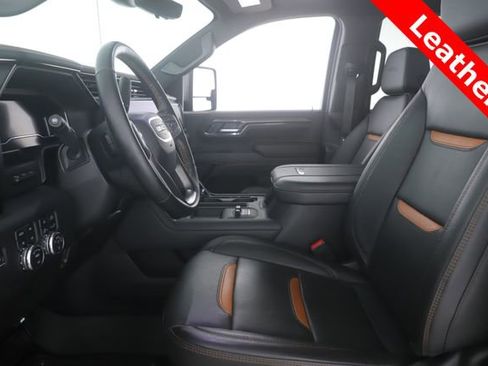 Used 2025 GMC Sierra 3500 AT4 w/ AT4 Premium Plus Package AWD/4WD image 17