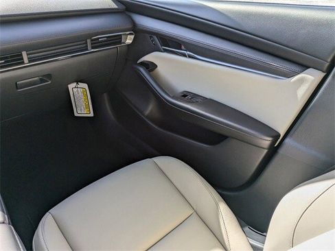 Used 2025 MAZDA MAZDA3 s image 15