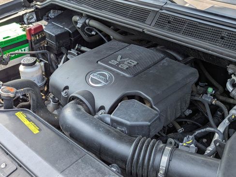 Used 2015 Nissan Titan SL w/ SL Moonroof Package AWD/4WD image 39