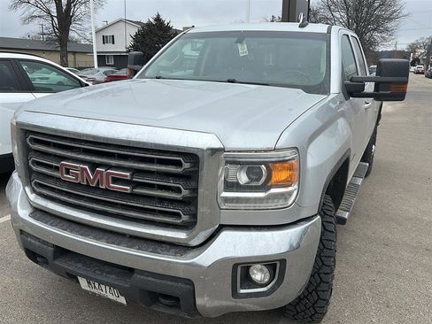 Used 2017 GMC Sierra 2500 SLE w/ SLE Fleet Preferred Package image 2