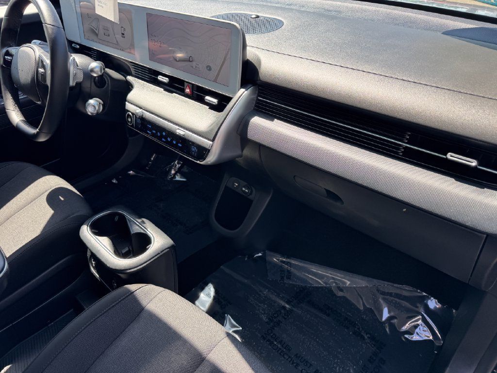 Certified 2024 Hyundai Ioniq 5 SE RWD image 9