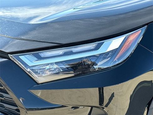 Used 2024 Toyota RAV4 XLE Premium image 4