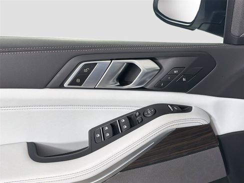 New 2026 BMW X5 xDrive40i AWD/4WD image 34